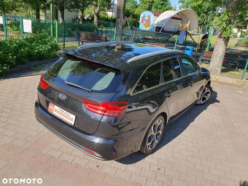 Kia Ceed 1.4 T-GDI DCT OPF Platinum Edition - 29