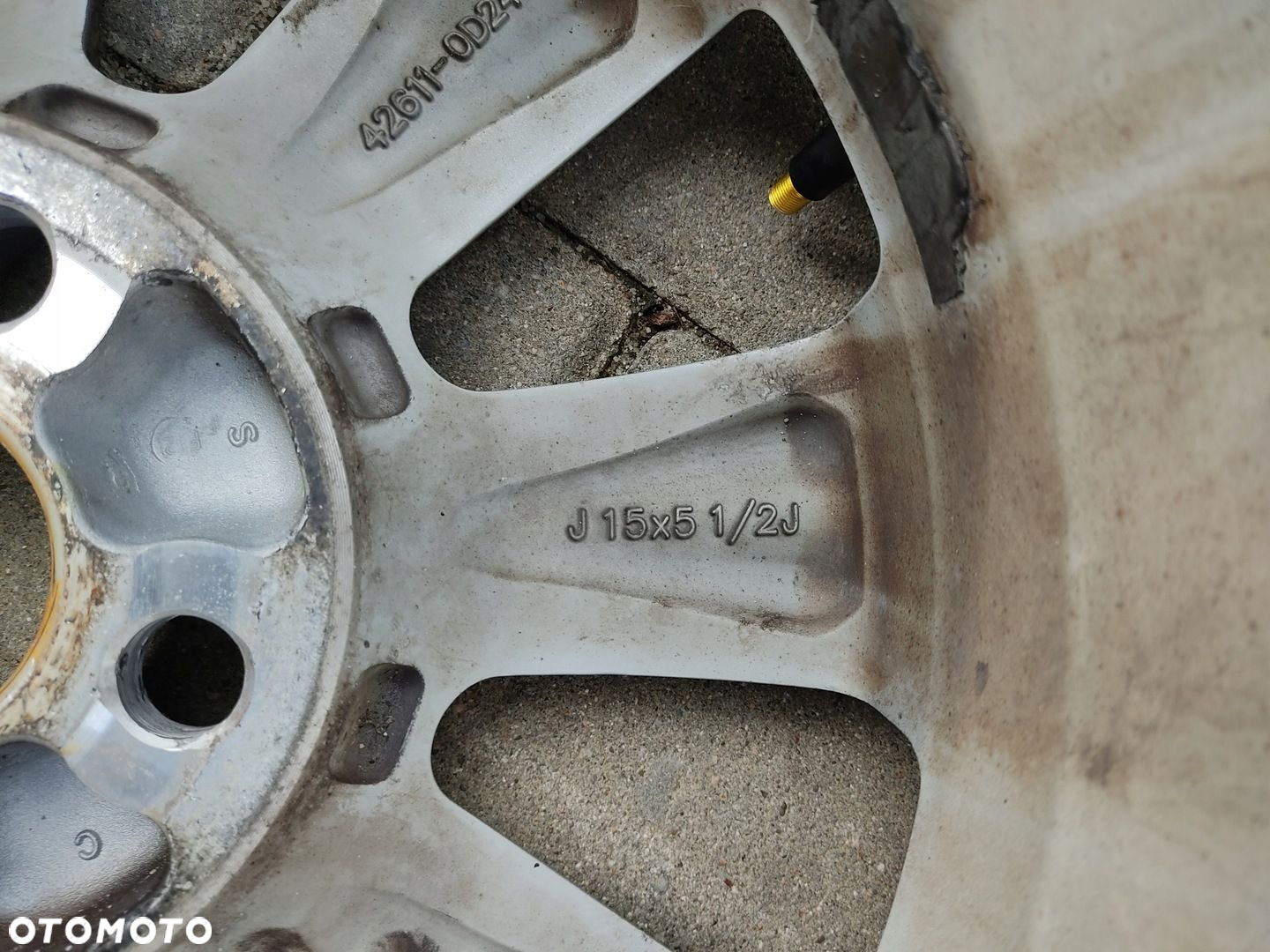 FELGA ALUMINIOWA ALUFELGA 15 TOYOTA YARIS II 4x100 5.5J 42611-0D240 - 3