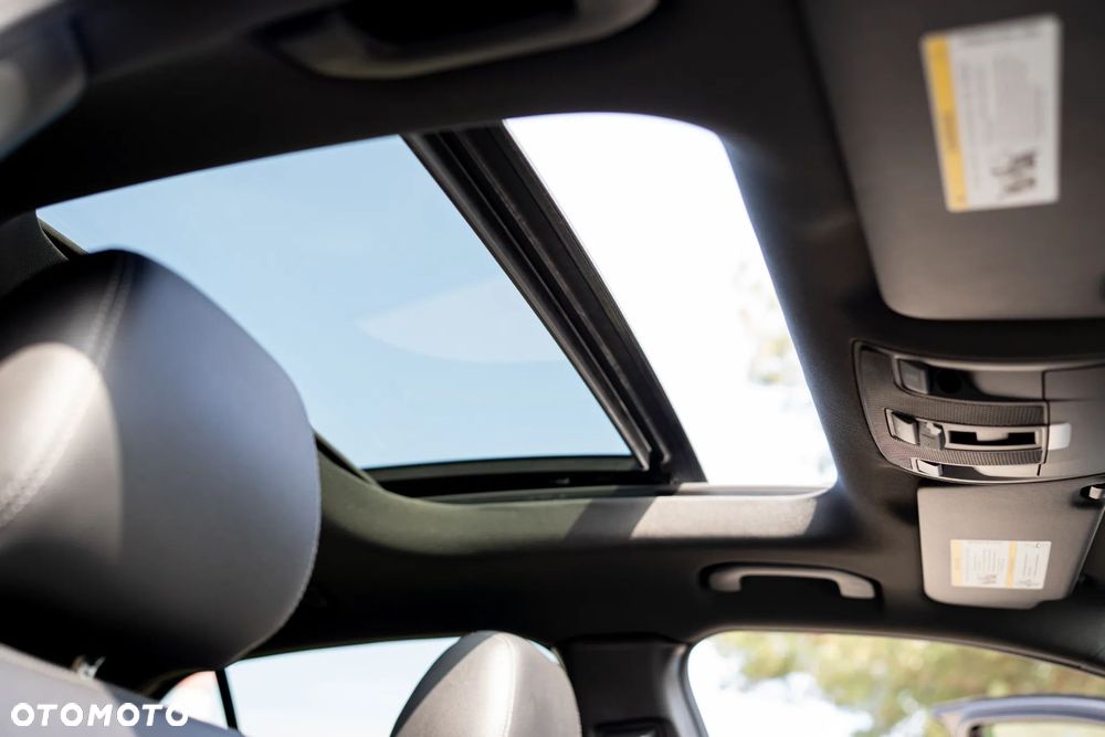 Mercedes-Benz GLA 250 7G-DCT UrbanStyle Edition - 8