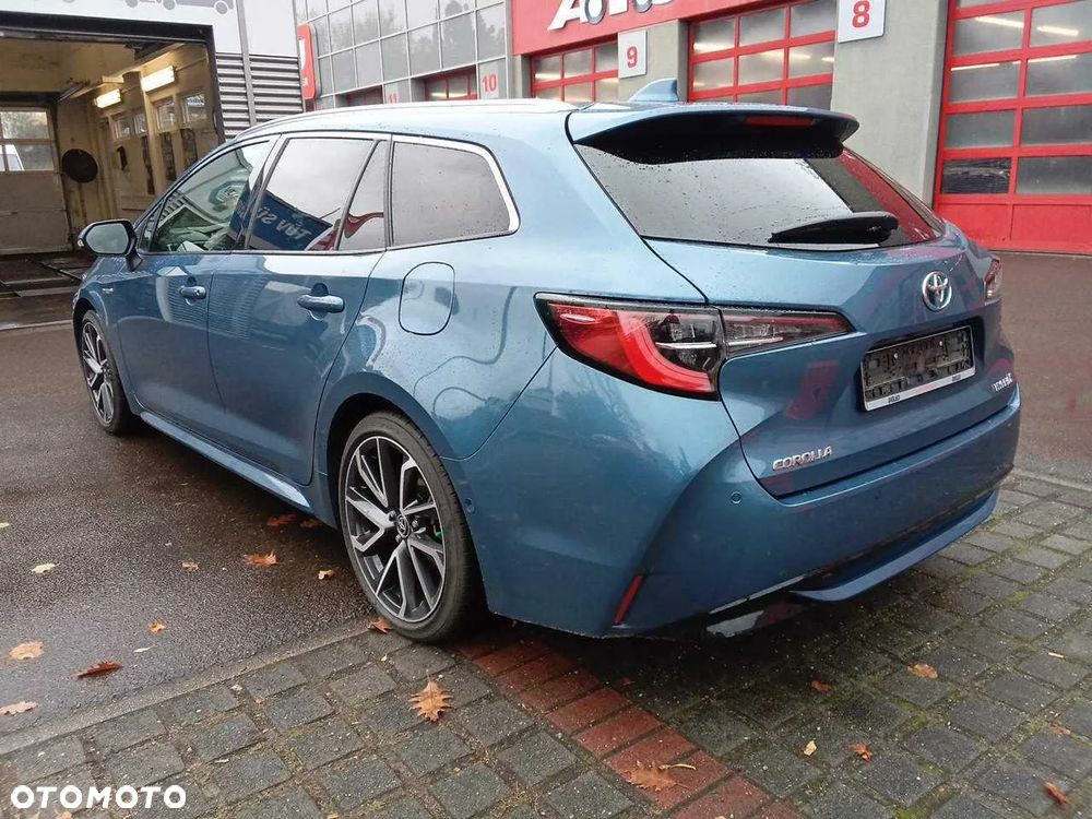 Toyota Corolla 2.0 Hybrid Selection - 6