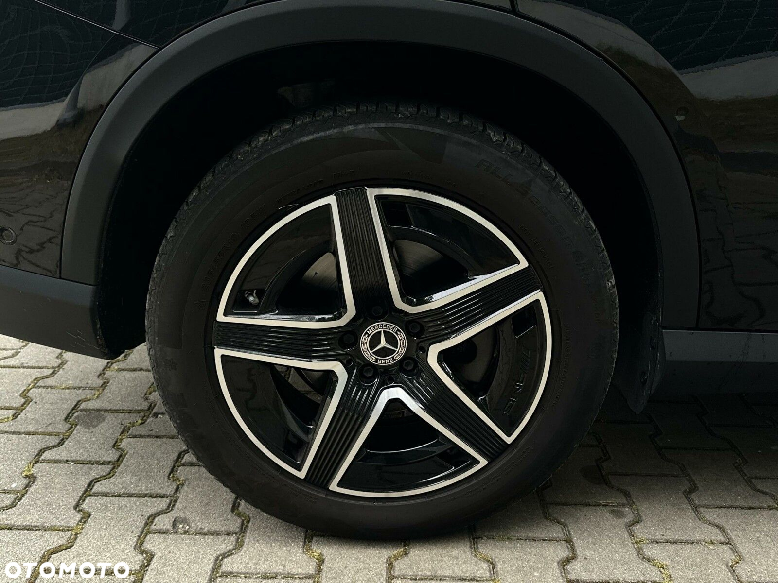 Mercedes-Benz GLC - 7