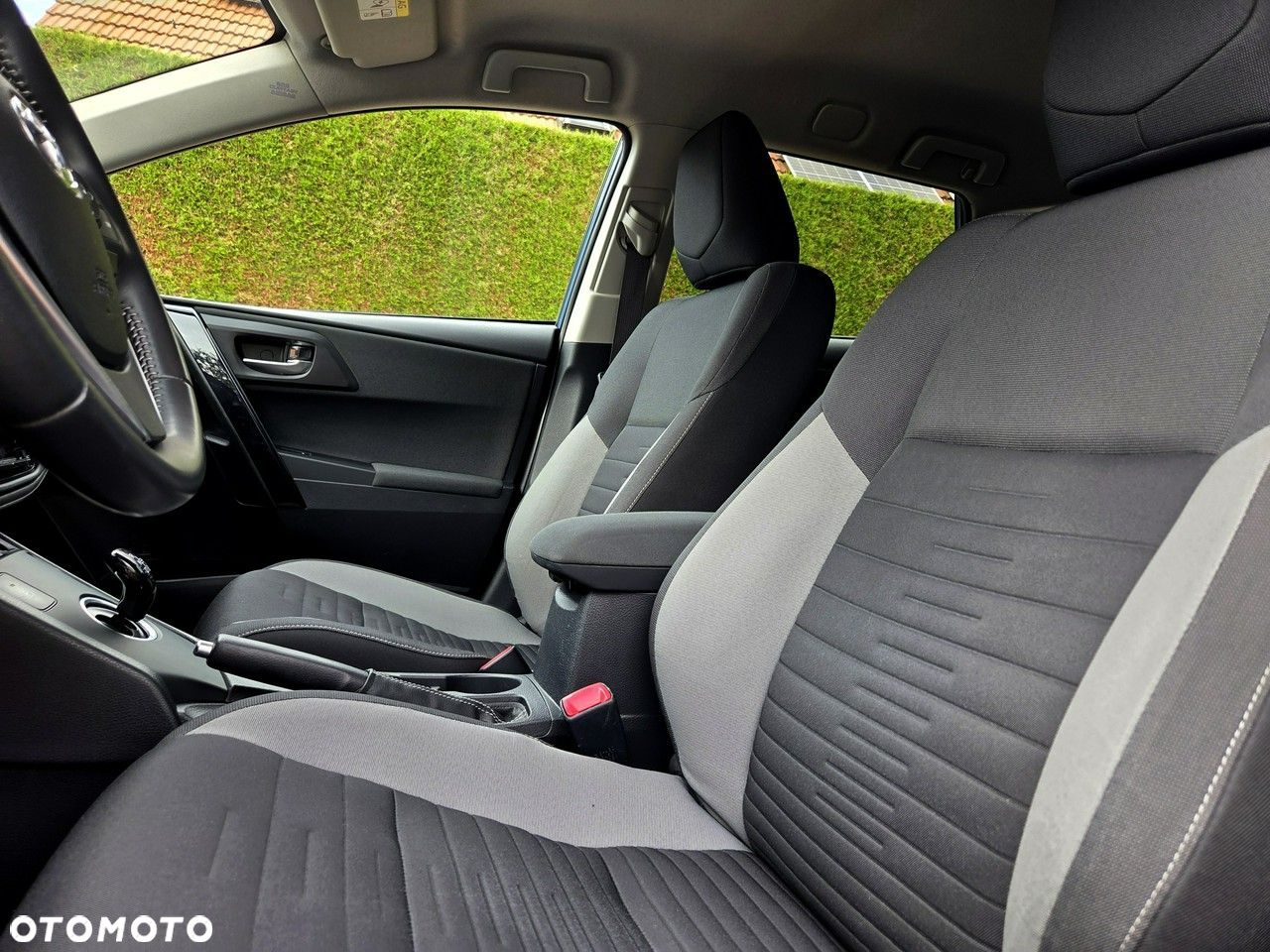 Toyota Auris - 10