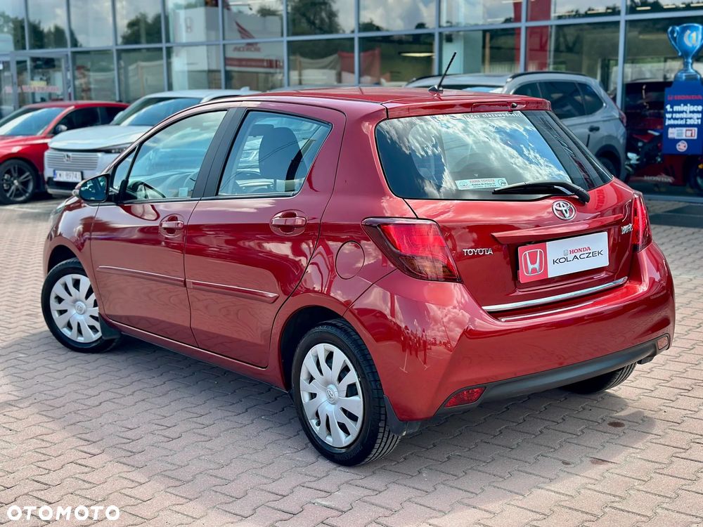 Toyota Yaris 1.33 Premium - 3