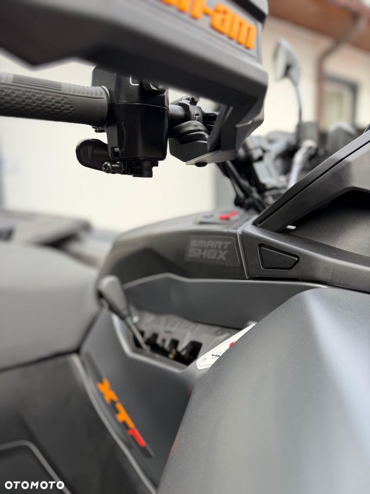 Can-Am Outlander Max - 8