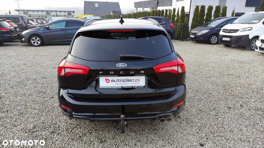 Ford Focus SW - 13