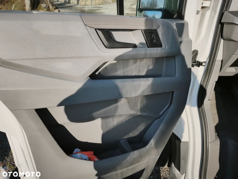 Volkswagen CRAFTER - 13