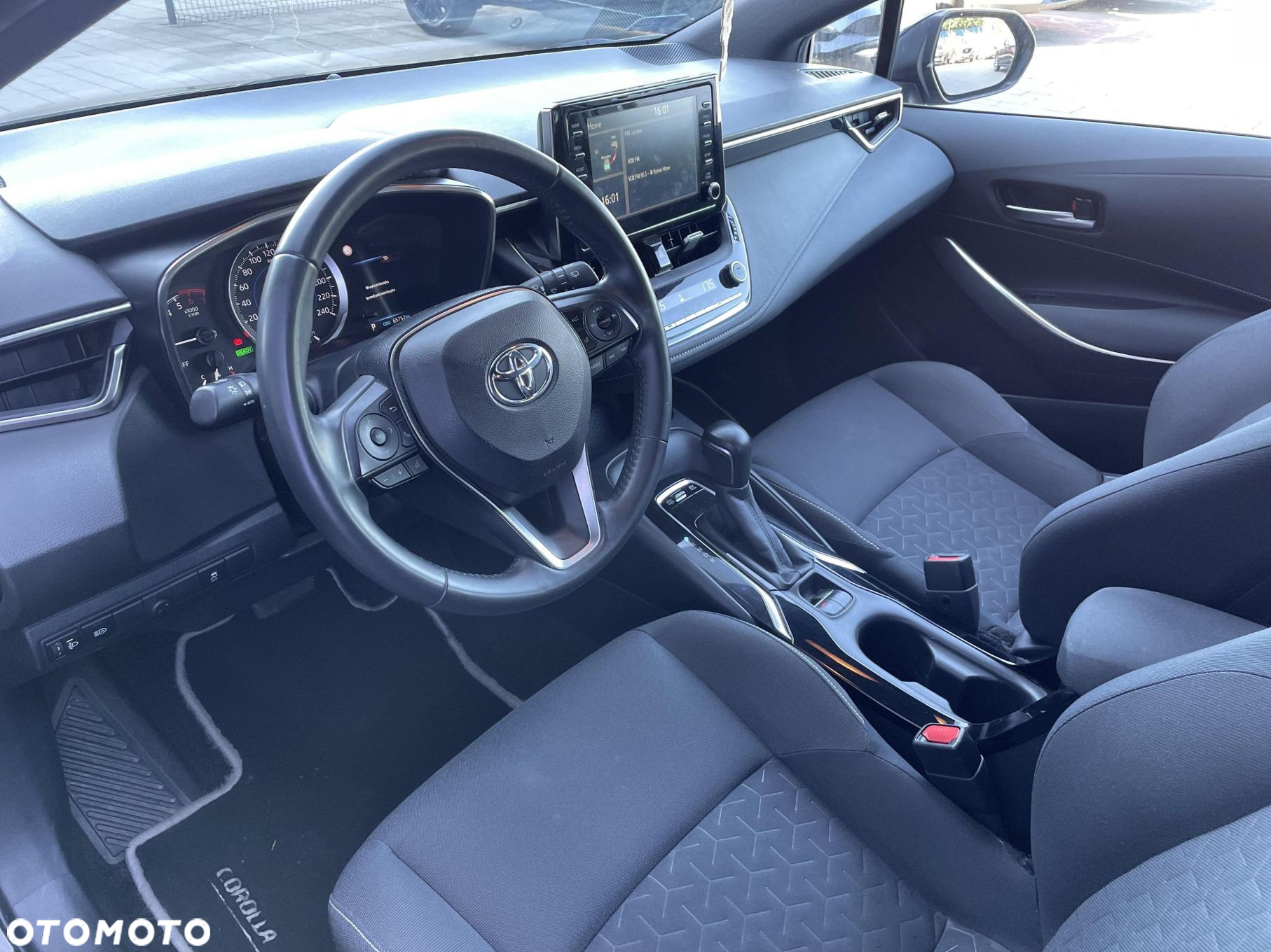 Toyota Corolla - 9