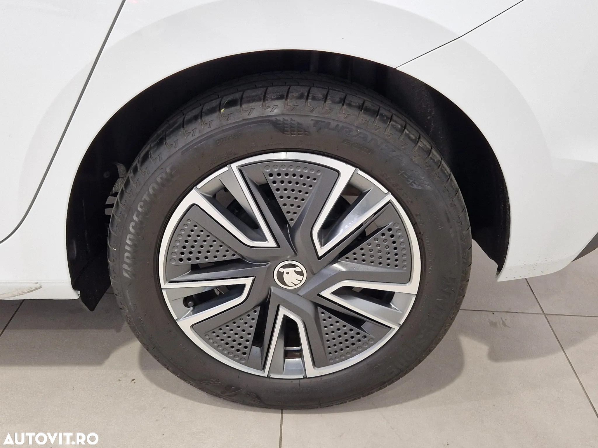 Skoda Fabia 1.0 TSI Tour - 10