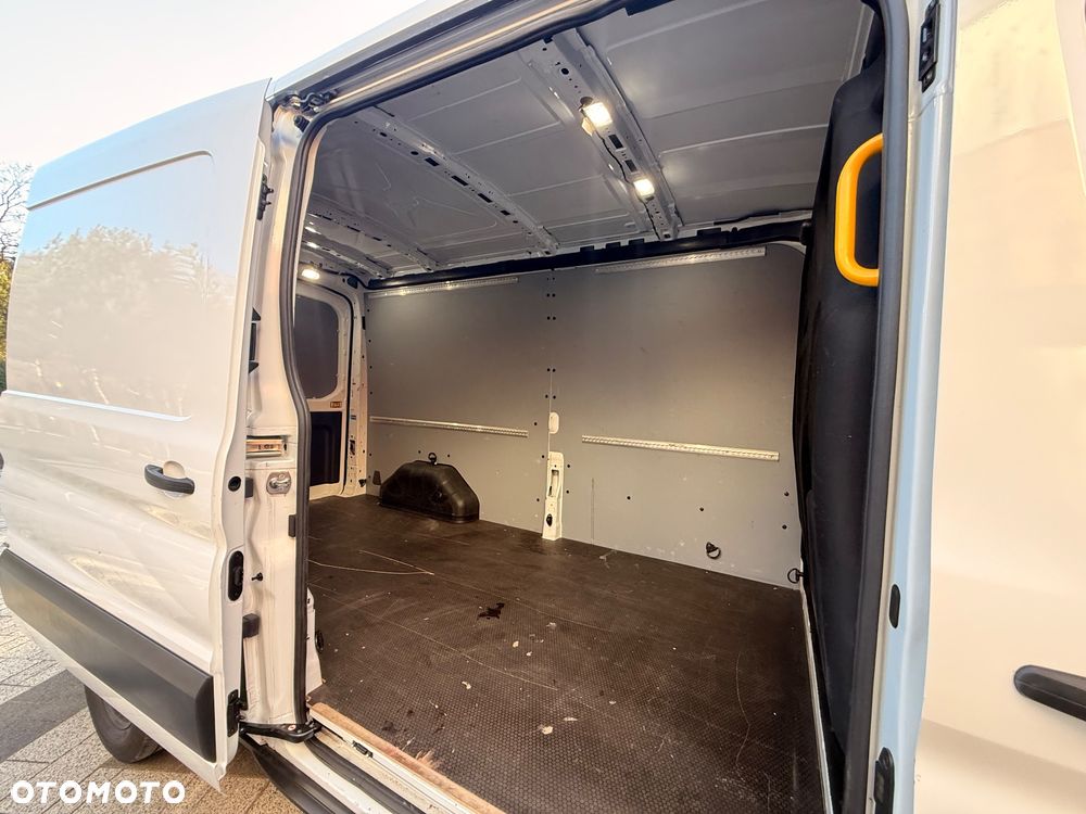 Ford Transit - 19