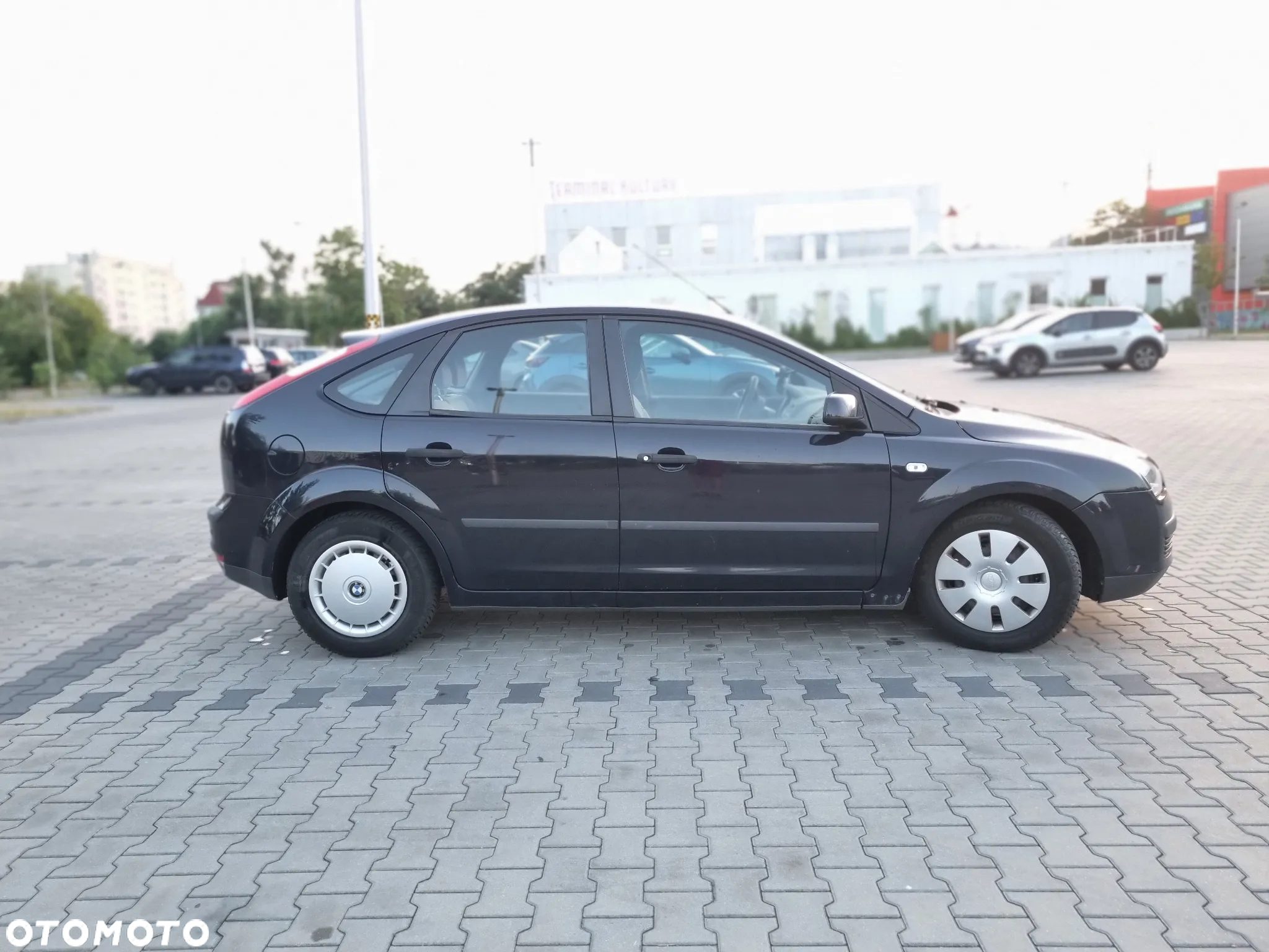 Ford Focus 1.4 Trend - 3