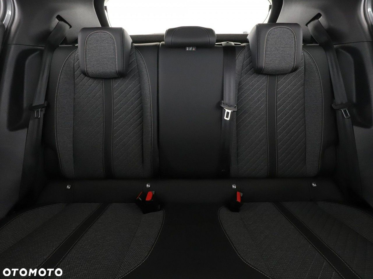 Peugeot 2008 PureTech 100 Allure - 18