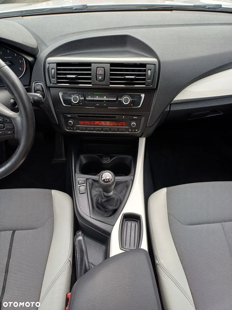 BMW Seria 1 116d EfficientDynamics Edition Sport Line - 25
