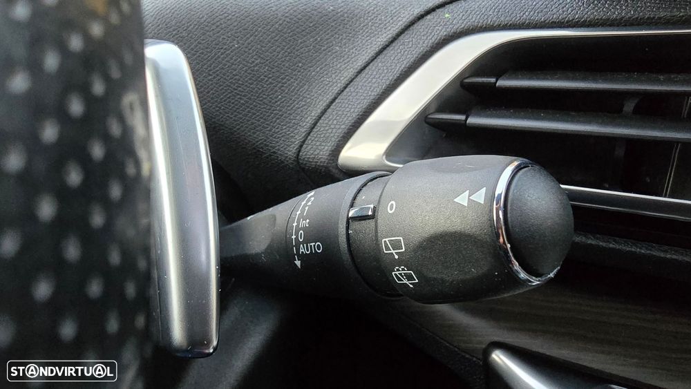 Peugeot 5008 1.5 BlueHDi GT Line J19 EAT8 - 19