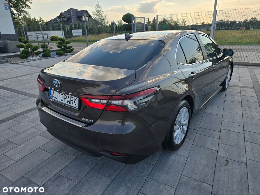 Toyota Camry 2.5 Hybrid Executive CVT - 18