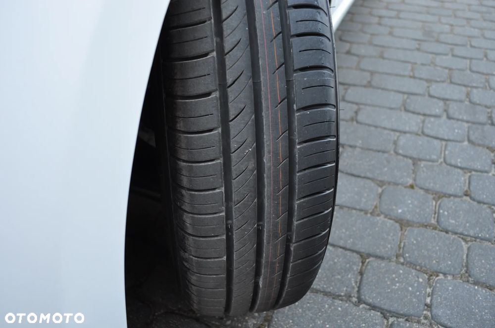 Hyundai i20 1.2 Select - 23