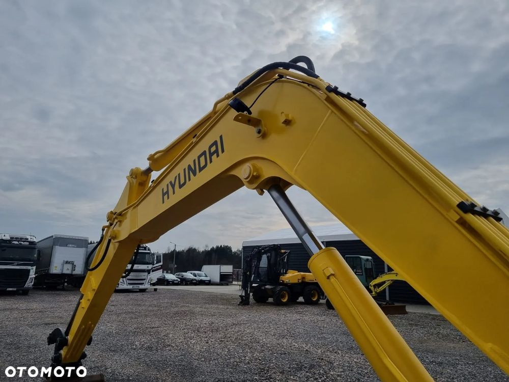 Hyundai Robex - 12