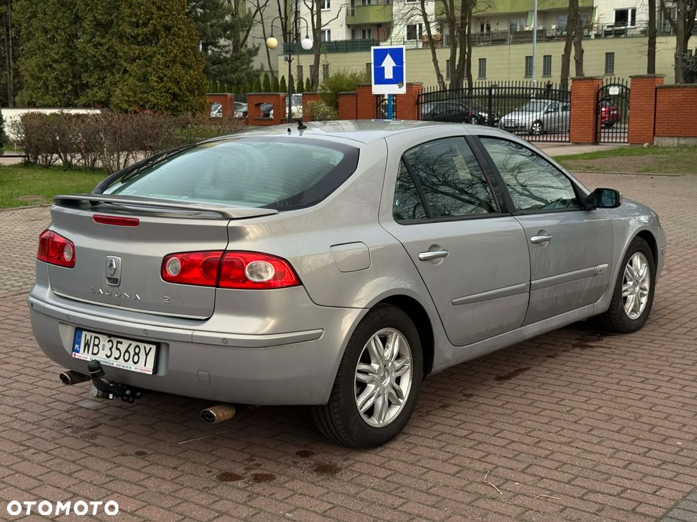 Renault Laguna 2.0T Initiale - 5
