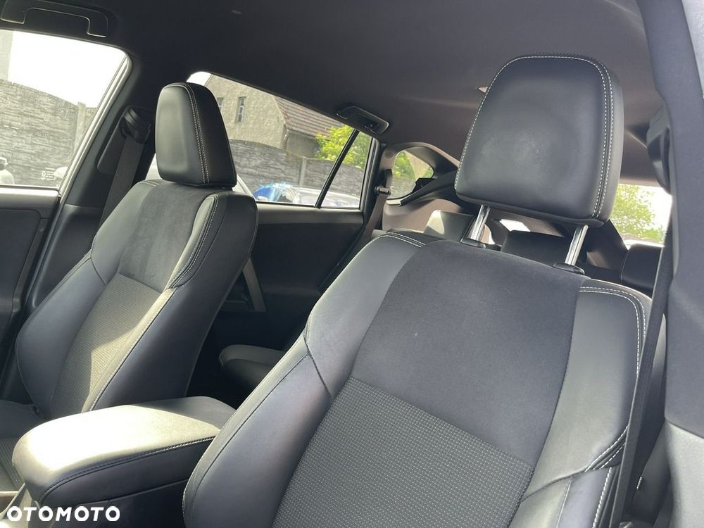 Toyota RAV4 Hybrid Style 4x4 - 16