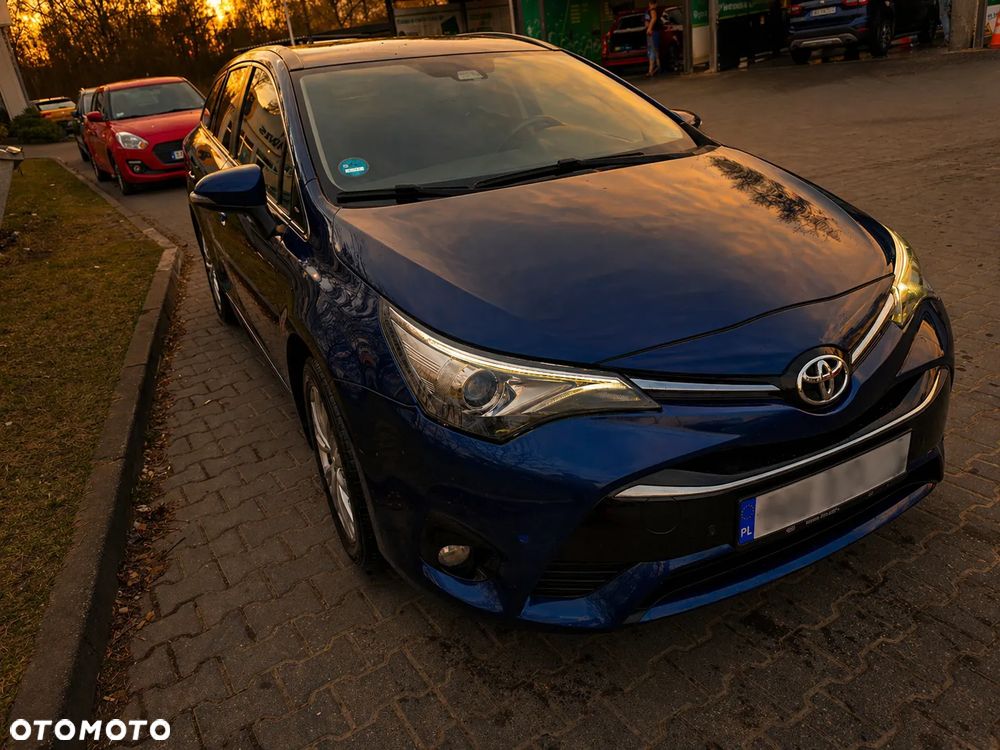 Toyota Avensis 2.0 D-4D Active Business - 1