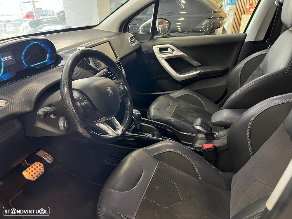 Peugeot 2008 PureTech 110 Stop&Start EAT6 Crossway - 16