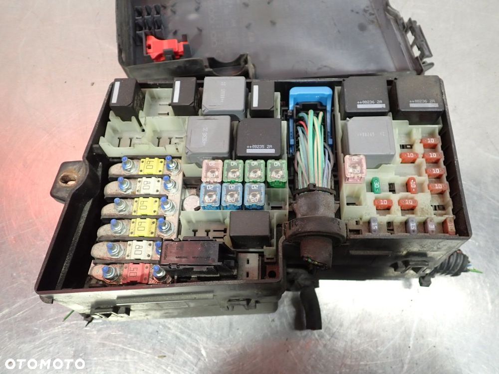 SKRZYNKA BEZPIECZNIKÓW FORD FOCUS MK2 LIFT 3M5T-14A067-BC  3M5T-14A142-AB  8M5T-14K733-VBA  3M5T-14A076-AF - 12