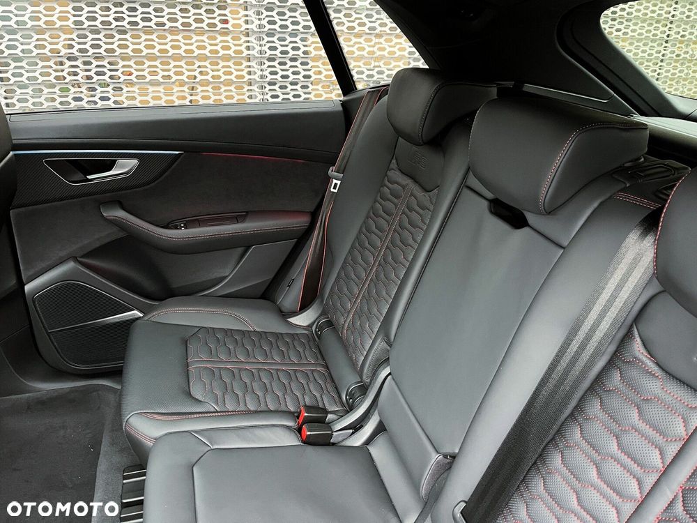 Audi RS Q8 - 28