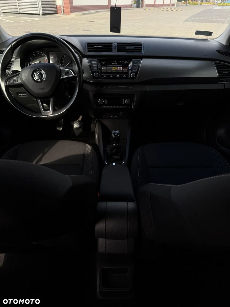 Skoda Fabia - 25