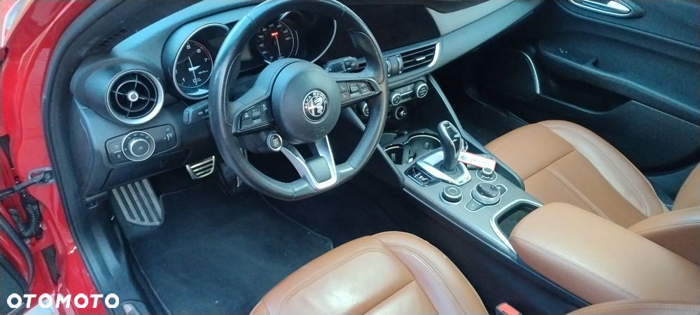 Alfa Romeo Giulia 2.0 Turbo TI Q4 - 21