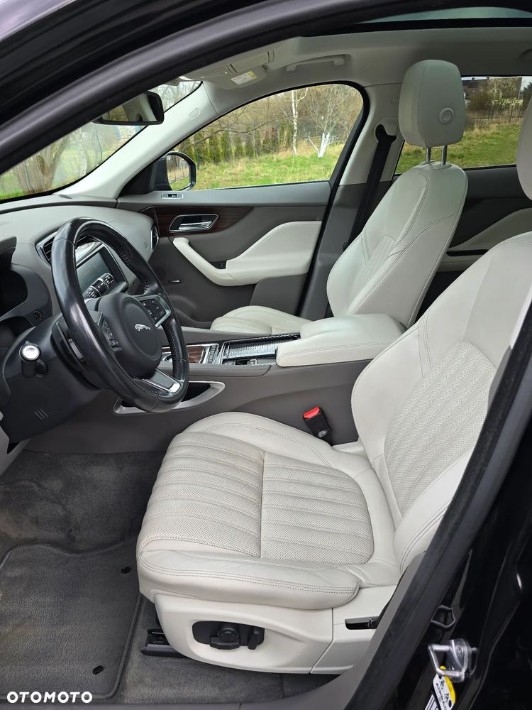 Jaguar F-Pace 2.0 i4P AWD Portfolio - 12