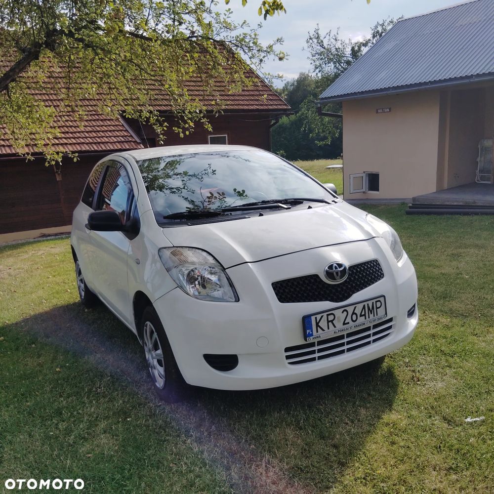 Toyota Yaris 1.0 Luna - 1