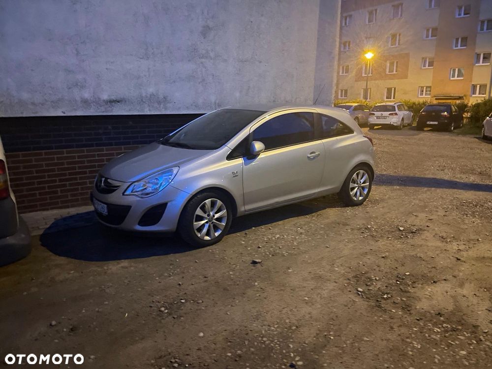 Opel Corsa 1.2 16V Edition / Active - 7