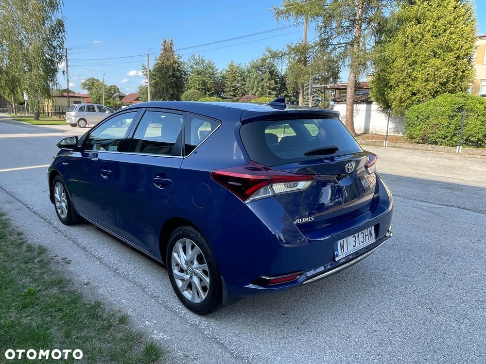 Toyota Auris Hybrid 135 Premium - 5