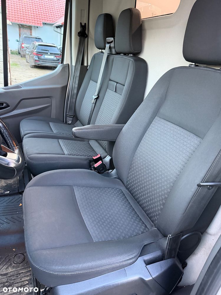 Ford Transit - 22