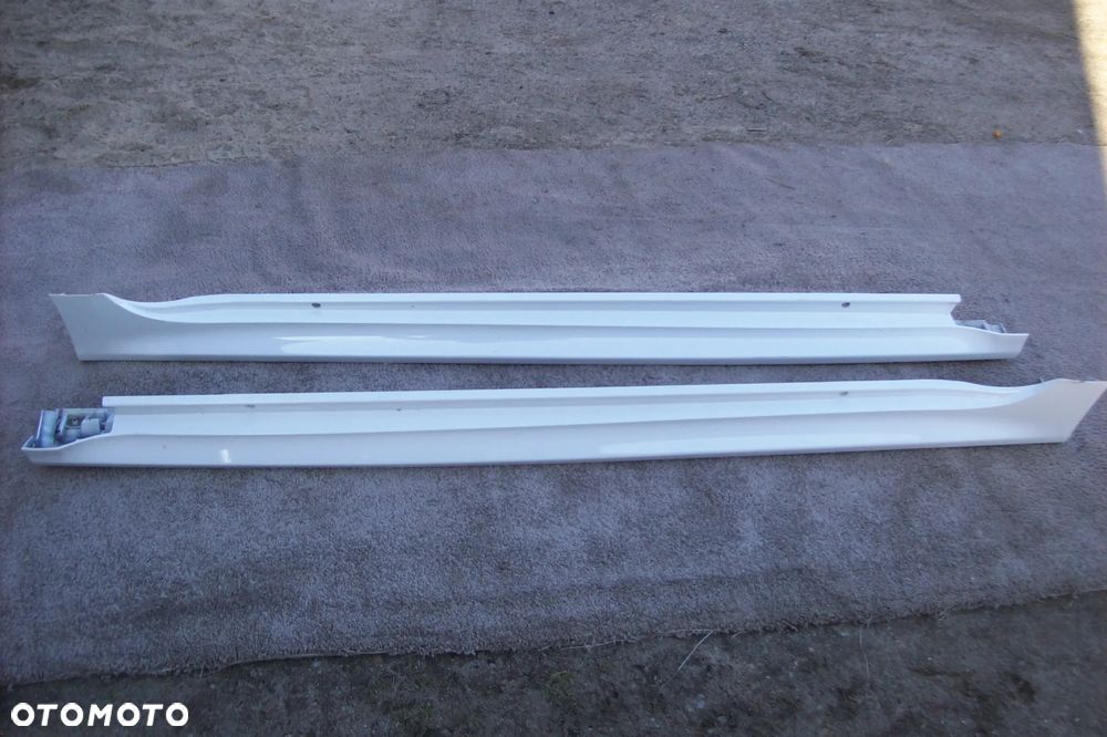 LISTWA PROGOWA LEWA I PRAWA TOYOTA YARIS IV 4 ROK 20/24 - 1