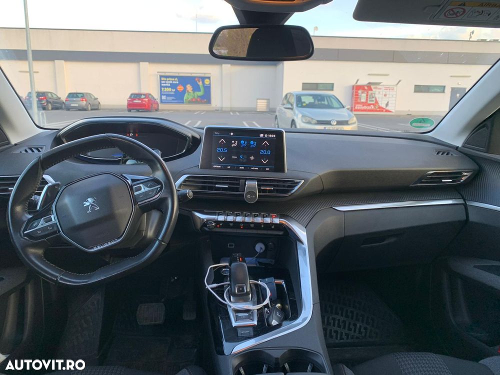 Peugeot 3008 BlueHDi 130 Stop & Start EAT8 Allure - 4