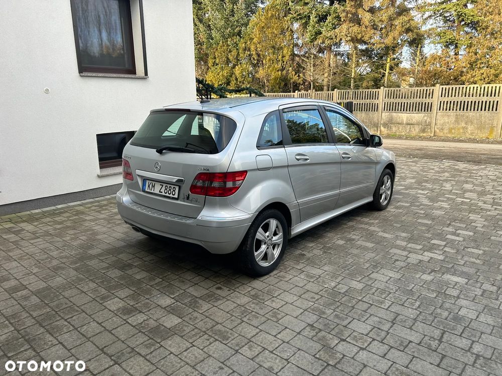 Mercedes-Benz Klasa B 200 Autotronic Special Edition - 3