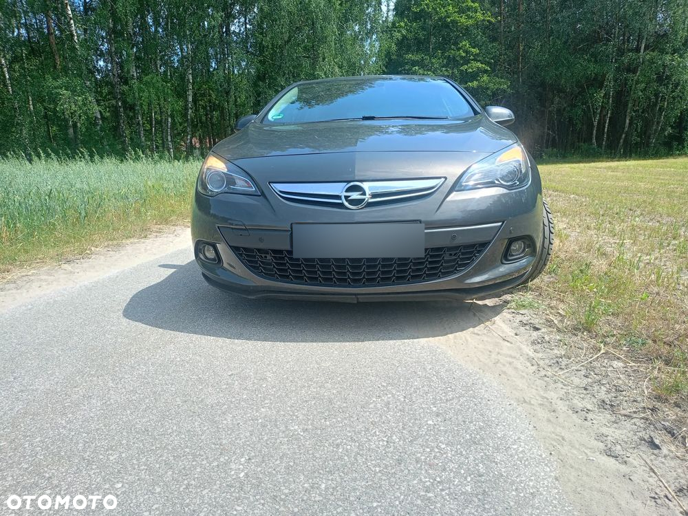 Opel Astra IV GTC 1.4 T Sport - 9