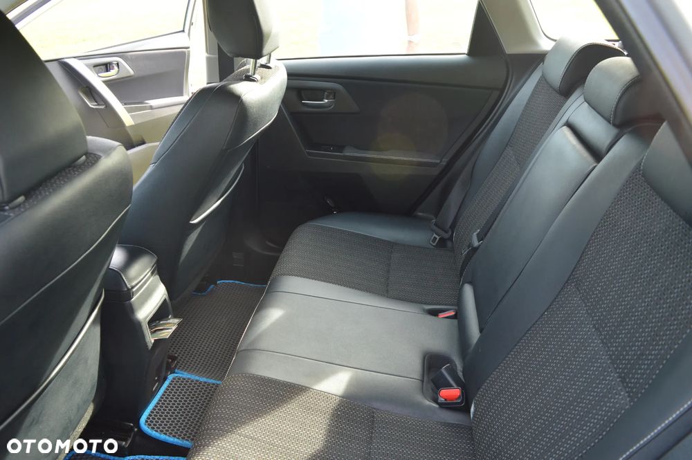 Toyota Auris 2.0 D-4D Prestige - 13