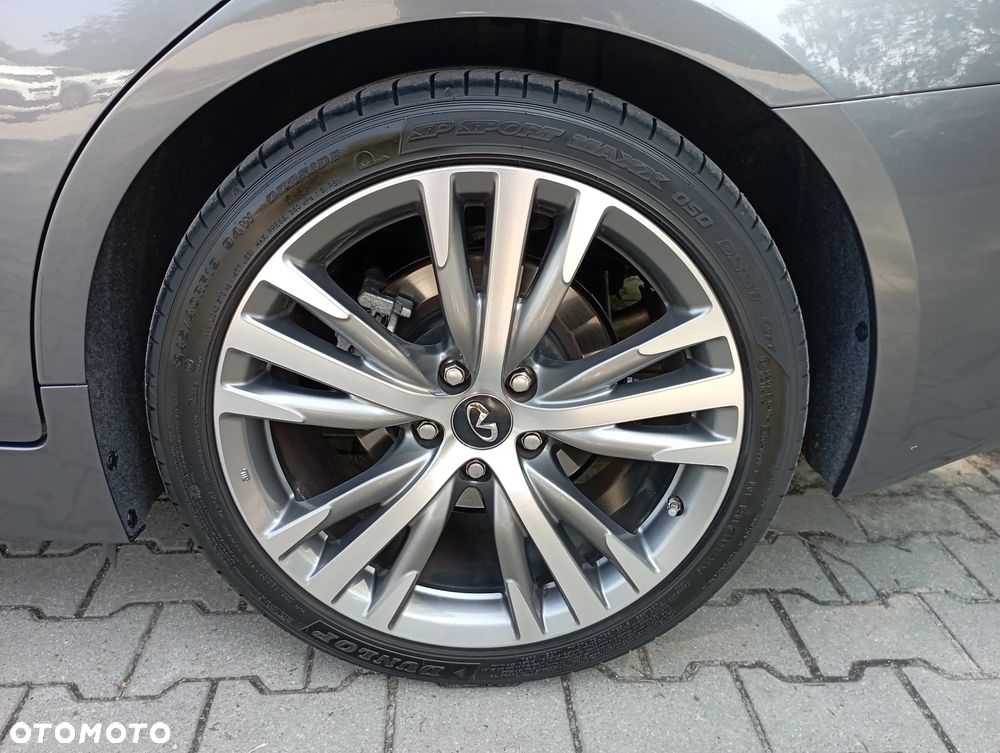 Infiniti Q50 2.0t Premium Sound Studio by Bose - 28