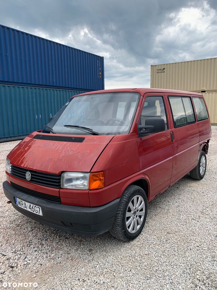 Volkswagen Multivan - 1
