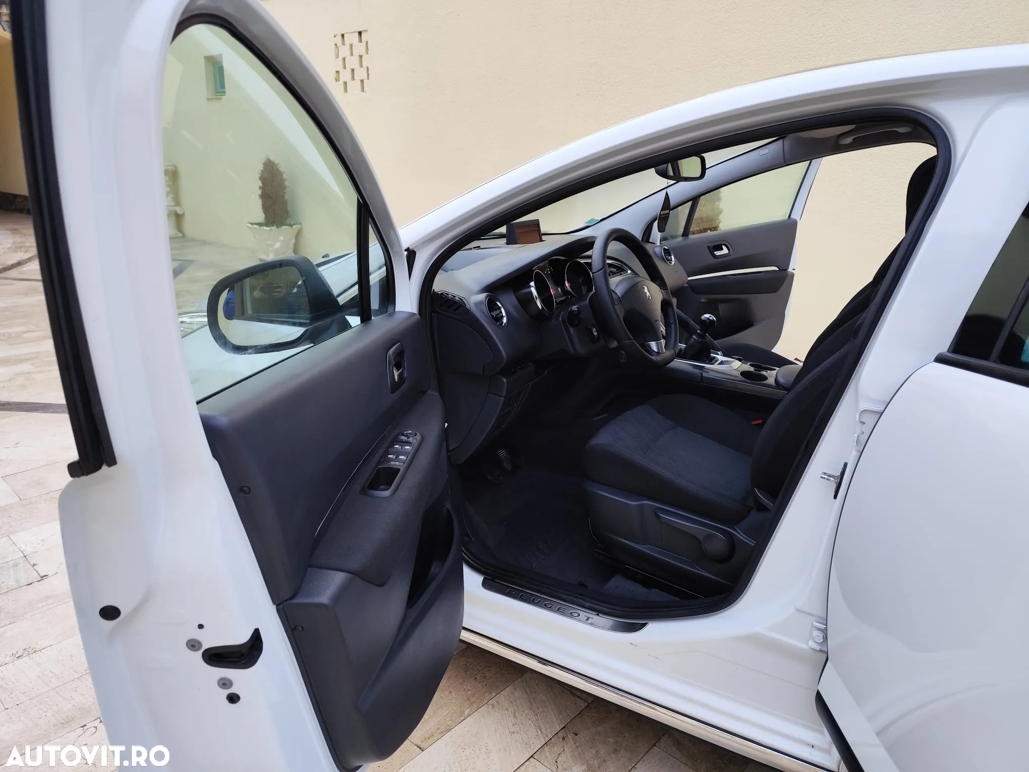 Peugeot 3008 - 5