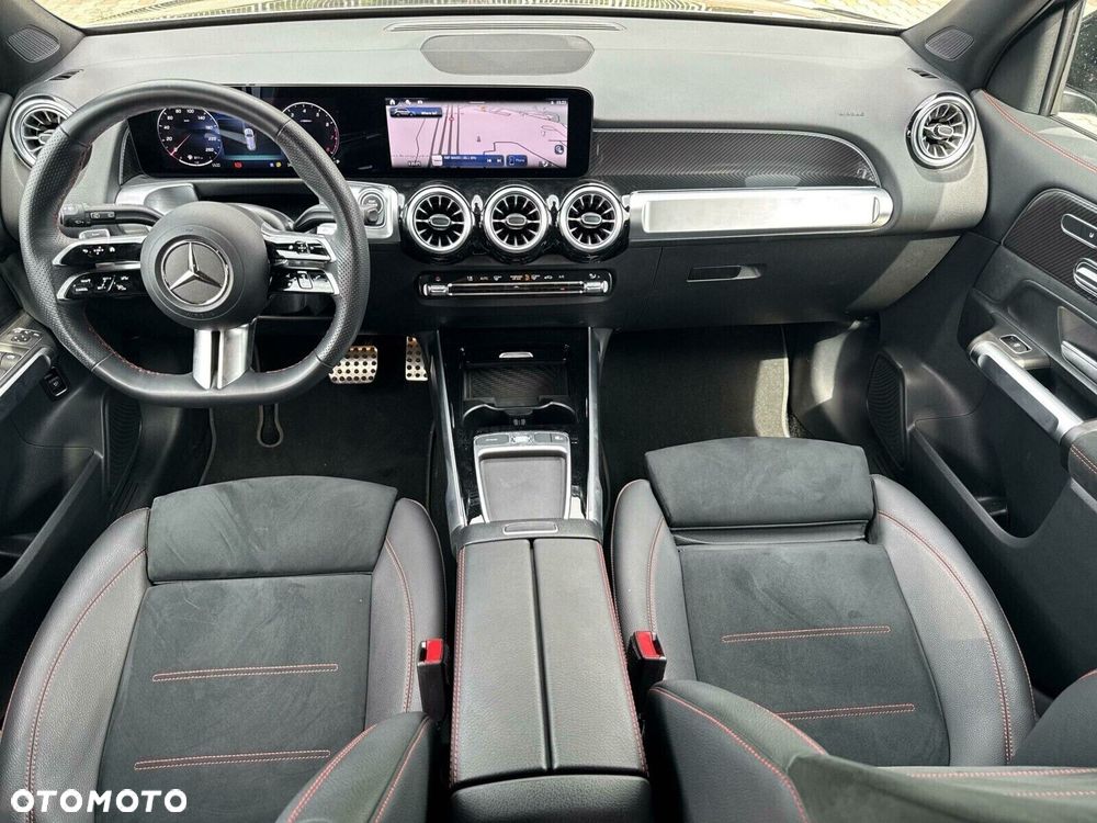 Mercedes-Benz GLB 200 AMG Line 7G-DCT - 11