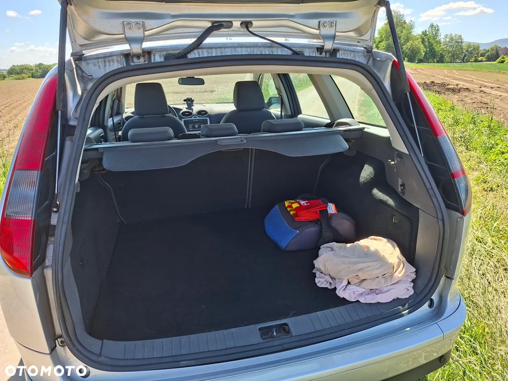 Ford Focus 1.6 TDCi FX Silver / Silver X DPF - 6