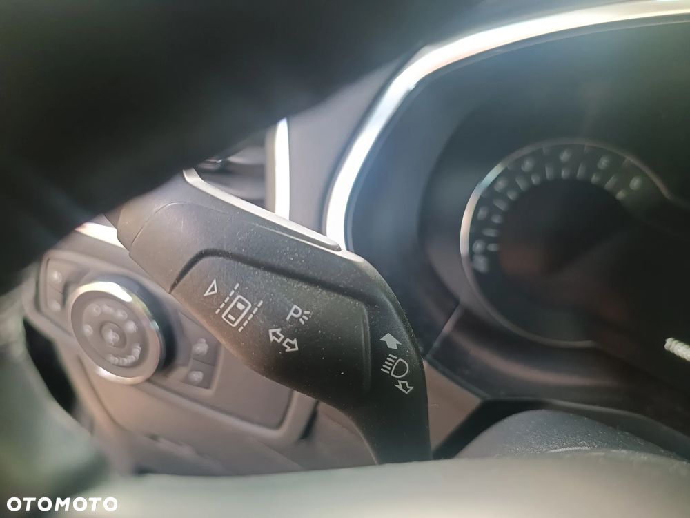 Ford S-Max 2.0 EcoBlue Titanium - 20