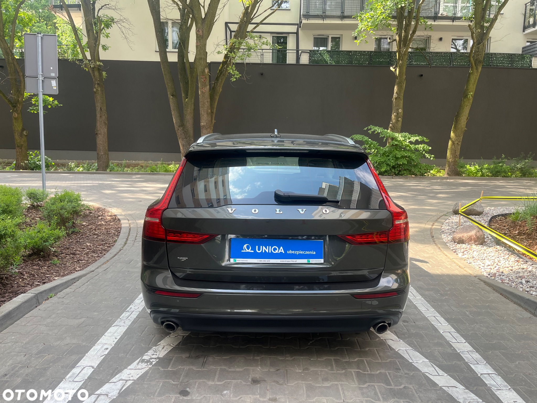Volvo V60 T4 Momentum Pro - 5