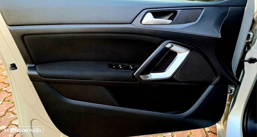 Peugeot 308 1.6 BlueHDi Active J17 - 27