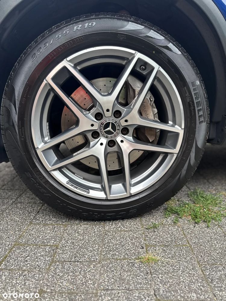 Mercedes-Benz GLC 250 4Matic 9G-TRONIC AMG Line - 38