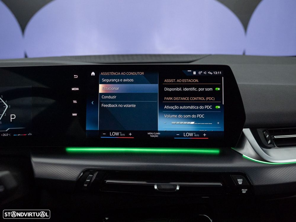 BMW 218 Active Tourer d Pack Desportivo M Auto - 41