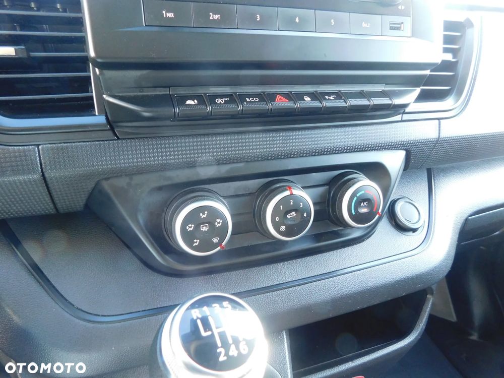 Renault Trafic - 8