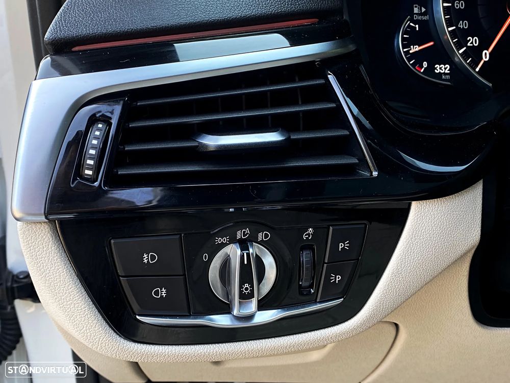 BMW 525 d Pack M Auto - 31